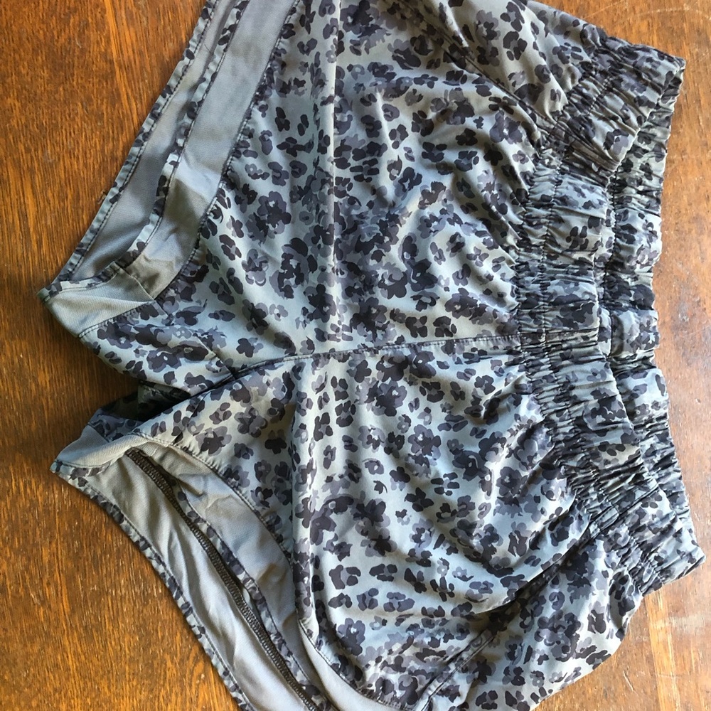Athleta Racer Run Shorts 4” inseam, size Medium